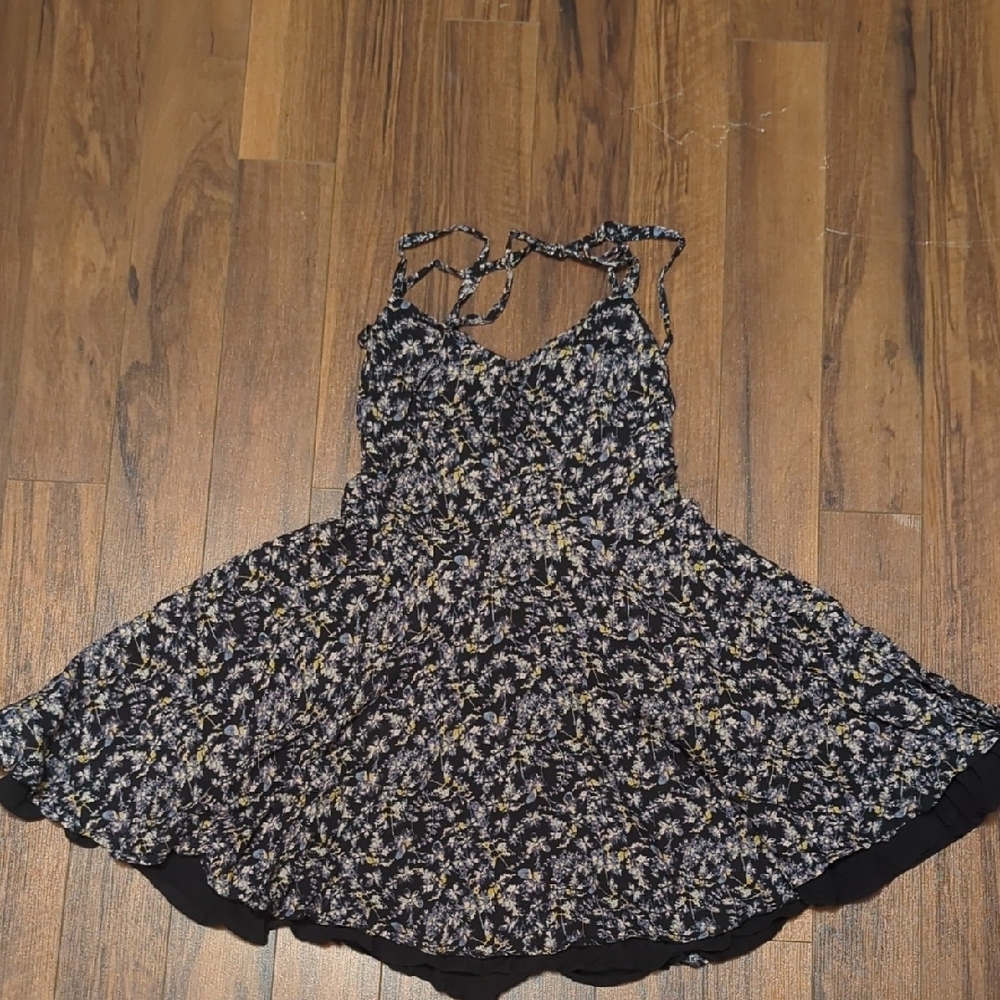 Kimchi Blue / Urban Outfitters Floral Mini Dress Size 4/XS - Picture 2 of 4
